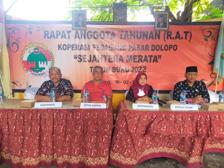 "Koppas Semar Pasar Dolopo Gelar Rapat Anggota Tahunan untuk Tingkatkan Kesejahteraan Anggota dan Pedagang Pasar"
